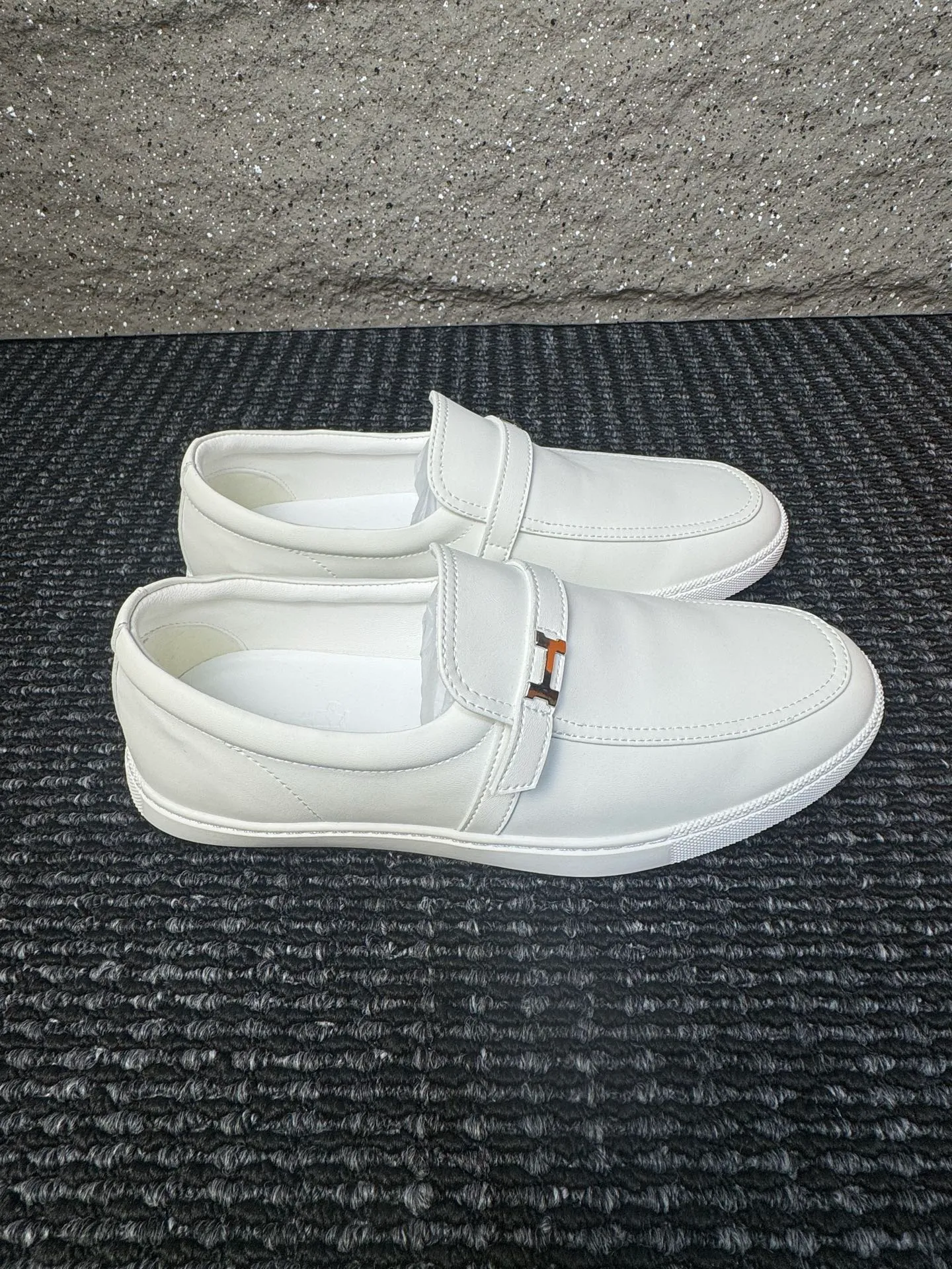 Men's men's shoes 💰440 [New style] 🪷🪷[HERMES] Hermès - High-end quality, the same style as the official website - Upper: 🔝 Nappa calfskin, with iconic H metal - Lining: water-dyed cowhide - Outsole: ultra-light TPU molded outsole - Ultra-high quality control·Fine workmanship: highlighted (high-end·luxury·grade) -Size: 38-44 (45 can be customized)·